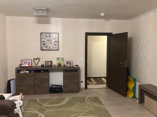 Foto - 4 Zimmer Wohnung - 240.000,00&nbsp;EUR Kaufpreis, ca.&nbsp; 82,00&nbsp;m&sup2;