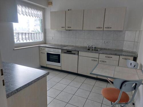 Foto - 3-Raum-Wohnung mit EBK, Gäste WC, Balkon und Garage