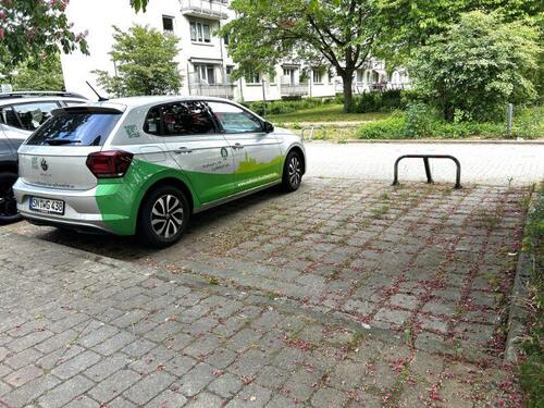 Foto - Außenstellplatz mit Bügelsicherung