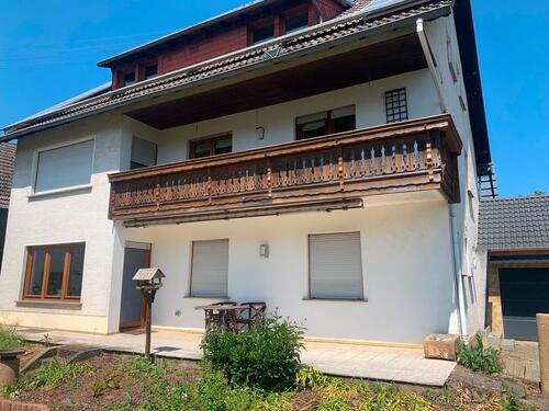 Foto - Freistehendes Zweifamilienhaus mit Einliegerwohnung