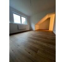 Helle Dachgeschosswohnung - Erstbezug nach Ausbau- 665 € warm - Osterrönfeld