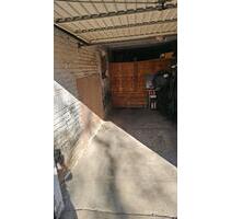 Stellplatz Motorrad, halbe Garage mit Werkbank - Ahnatal