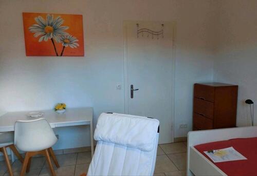 Foto - Stilvoll möbliertes Zimmer - 590,00&nbsp;EUR Kaltmiete, ca.&nbsp; 28,00&nbsp;m&sup2;