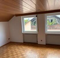 Erstbezug nach Renovierung: DG-Wohnung mit neuer EBK & Klima - Kleinwallstadt