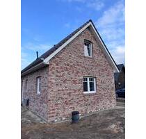 Neubau Einfamilienhaus - 1.150,00&nbsp;EUR Kaltmiete, ca.&nbsp; 100,00&nbsp;m&sup2; in Walchum (PLZ: 26907)