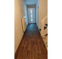 gepflegte Doppelhaushälfte - 900,00&nbsp;EUR Kaltmiete, ca.&nbsp; 120,00&nbsp;m&sup2; in Harburg (Schwaben) (PLZ: 86655)