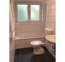 Helle 3-Zimmer-Wohnung mit Balkon und Tageslichtbad in Wiesbaden