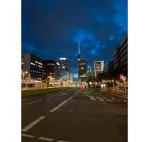 2 Zimmer Wohnung Zentral Super Lage ( ab sofort) verfügbar - Berlin Mitte