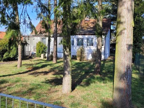 Foto - Einfamilienhaus mit großzügigem Grundstück