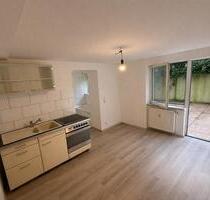 Wohnung 1 Zimmer, Bad mit Badewanne, eigene Terrasse - Wehrheim