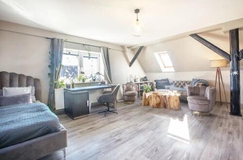 Foto - Helle 1-Zimmer Wohnung mit modernem Badezimmer + Küchenzeile