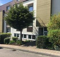 Rodenhof: 2 Zimmer, Küche, Bad, Keller, Abstellkammer, Parkplatz - Saarbrücken Malstatt