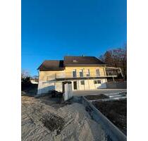 Einfamilienhaus komplett renoviert mit GartenBalkonTerrasse - Ichenhausen