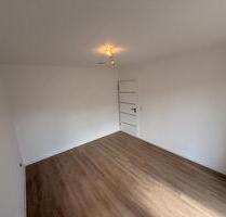 3 ZKB Erdgeschosswohnung mit Klimaanlage - Eisenberg (Pfalz)