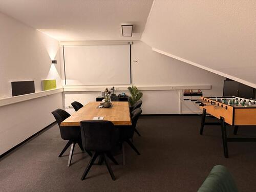 Foto - Büro auf zwei Etagen - kurzfristig verfügbar