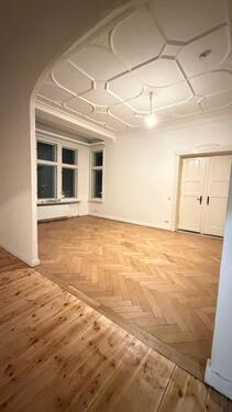 Foto - Frisch renovierte 5-Zimmer-Wohnung zu vermieten