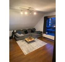 Helle Dachgeschosswohnung mit Balkon und Einbauküche - Glandorf