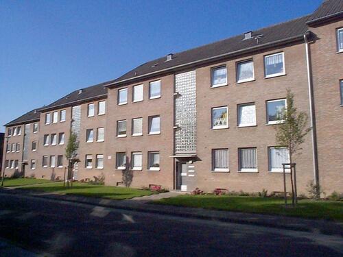 Foto - Wir renovieren für Sie! helle 3 Zimmerwohnung mit Balkon in MG-Rheindahlen