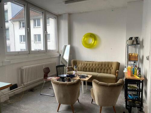 Foto - Atelierplatz in geteiltem Raum zu vergeben