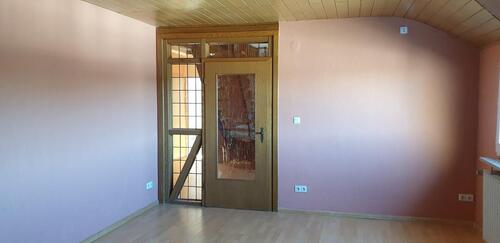 Foto - Dachgeschosswohnung mit Balkon - 700,00&nbsp;EUR Kaltmiete, ca.&nbsp; 90,00&nbsp;m&sup2;