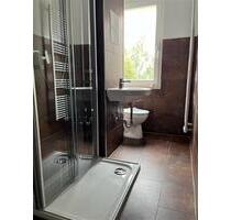 moderne 3- Raum-Wohnung - 320,00&nbsp;EUR Kaltmiete, ca.&nbsp; 57,79&nbsp;m&sup2; in Reichenbach im Vogtland (PLZ: 08468)