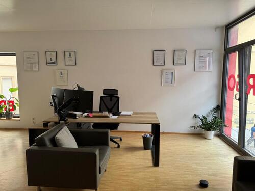 Foto - Büro mitten in der Stadt - 1.200,00&nbsp;EUR Kaltmiete, ca.&nbsp; 86,00&nbsp;m&sup2;