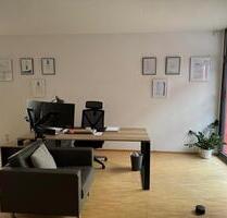 Büro mitten in der Stadt - 1.200,00&nbsp;EUR Kaltmiete, ca.&nbsp; 86,00&nbsp;m&sup2; in Offenburg (PLZ: 77652)