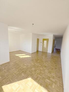 Foto - 4Zi. KDBB Gäste WC großzügig geschnitten 1. Wohnlage Altstadt Süd