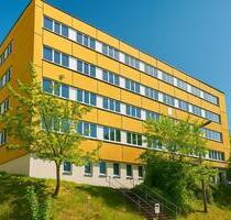 Träumst Du noch oder hast Du schon Platz? Miete deine Fläche! - Gera Lusan