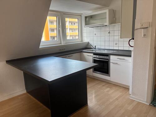 Foto - 2,5 Zimmer DG Wohnung mit Einbauküche