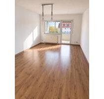 64 m² 2-Zimmer Wohnung mit Balkon Worms Herrnsheim TOP Ausblick