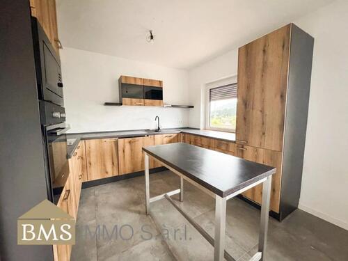 Foto - Geräumige Wohnung in direkter Grenznähe mit schönem Weitblick zu vermieten!