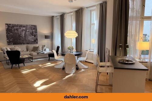 Foto - Charmante, möblierte Altbauwohnung in direkter Kudamm-Lage