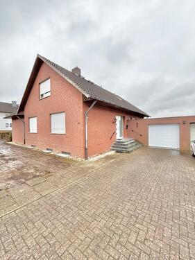 Foto - Frisch renovierte 5-Zimmer Wohnung mit Garten zu vermieten