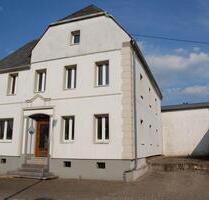 Steinhaus 280 qm. mit Lagerraum ca.120 qm. - Peterswald-Löffelscheid