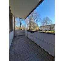 Charmante 2-Zimmer-Erdgeschosswohnung mit überdachtem Balkon - Springe