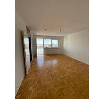 Modernisierte 2 Zimmer wohnung in der Talstraße Dietzenbach