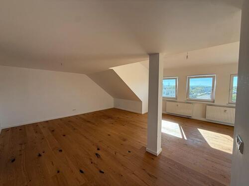 Foto - 2 Zimmer Dachgeschoßwohnung zur Miete in Hanau
