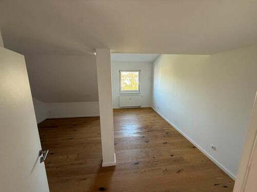 Foto - Dachgeschoßwohnung in Hanau zur Miete