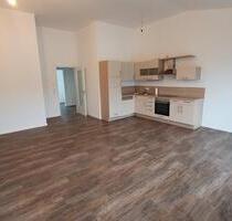 Helle 2-Zimmer Penthouse-Wohnung mit Balkon in Friedrichshofen - Ingolstadt