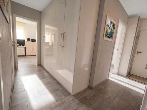 Foto - 3Zi EGW Terrasse Einbauküche Badausstattung renoviert modern