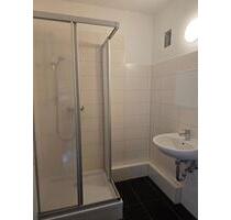 Helle, moderne 2 -Raumwohnung mit Dusche + Balkon + Aufzug! - Schöneck/Vogtland