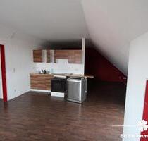 Provisionsfrei mieten: Praktische 40 m² Dachgeschossfläche mit optionalem Stellplatz in Osterode – vielseitig nutzbar - Osterode am Harz