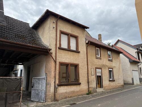 Foto - Seltene Gelegenheit: Haus mit Ausbaupotenzial – mitten in Siefers