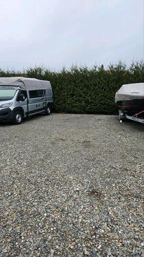 Foto - Stellplatz Boot Wohnwagen Wohnmobil PKW