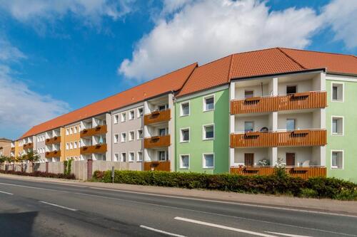 Foto - Sanierte 2-Raum-Wohnung mit PKW-Stellplatz in Zentrumsnähe