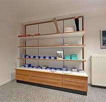 Immobilien Richter: Moderne Gewerbefläche in Toplage in Grevenbroich. Sanitätshaus direkt an der Fußgängerzone