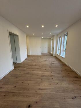 Foto - Frisch renovierte 2-Zimmer-Wohnung mit Balkon in Dillingen