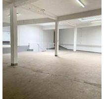 HalleKreativfläche mit Büro und Lagerkeller, Hintergebäude, LieferzufahrtTor, provisionsfrei - Düsseldorf Oberbilk