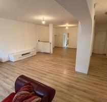 4-Zimmer-Erdgeschosswohnung mit 130 m² in Wallerfangen-Düren